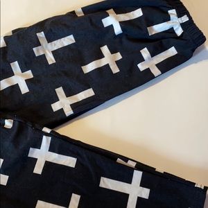 Cross Leggings